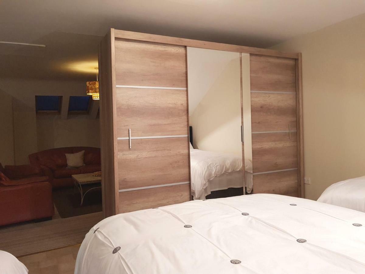קיל איירן Ethan House Holiday Suites מראה חיצוני תמונה