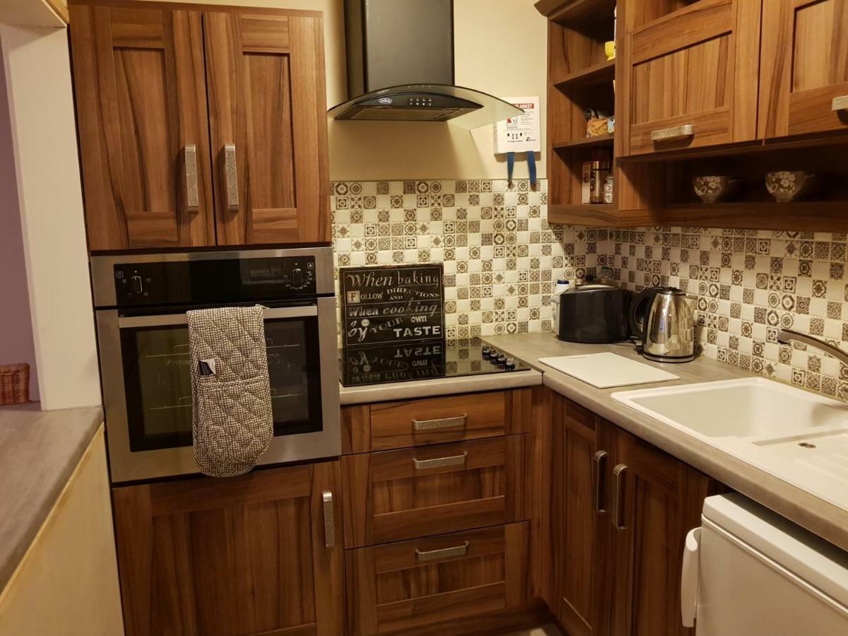 קיל איירן Ethan House Holiday Suites מראה חיצוני תמונה